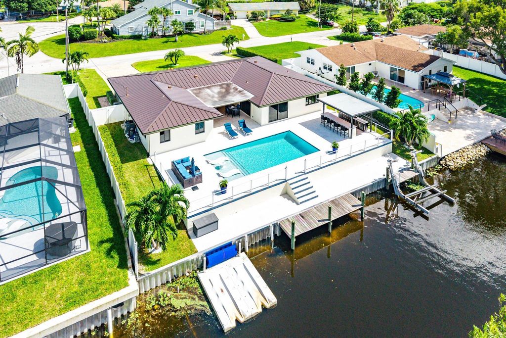 Photo of 6853 Bayshore Drive, Lake Worth, FL 33462 (MLS # R11134466)