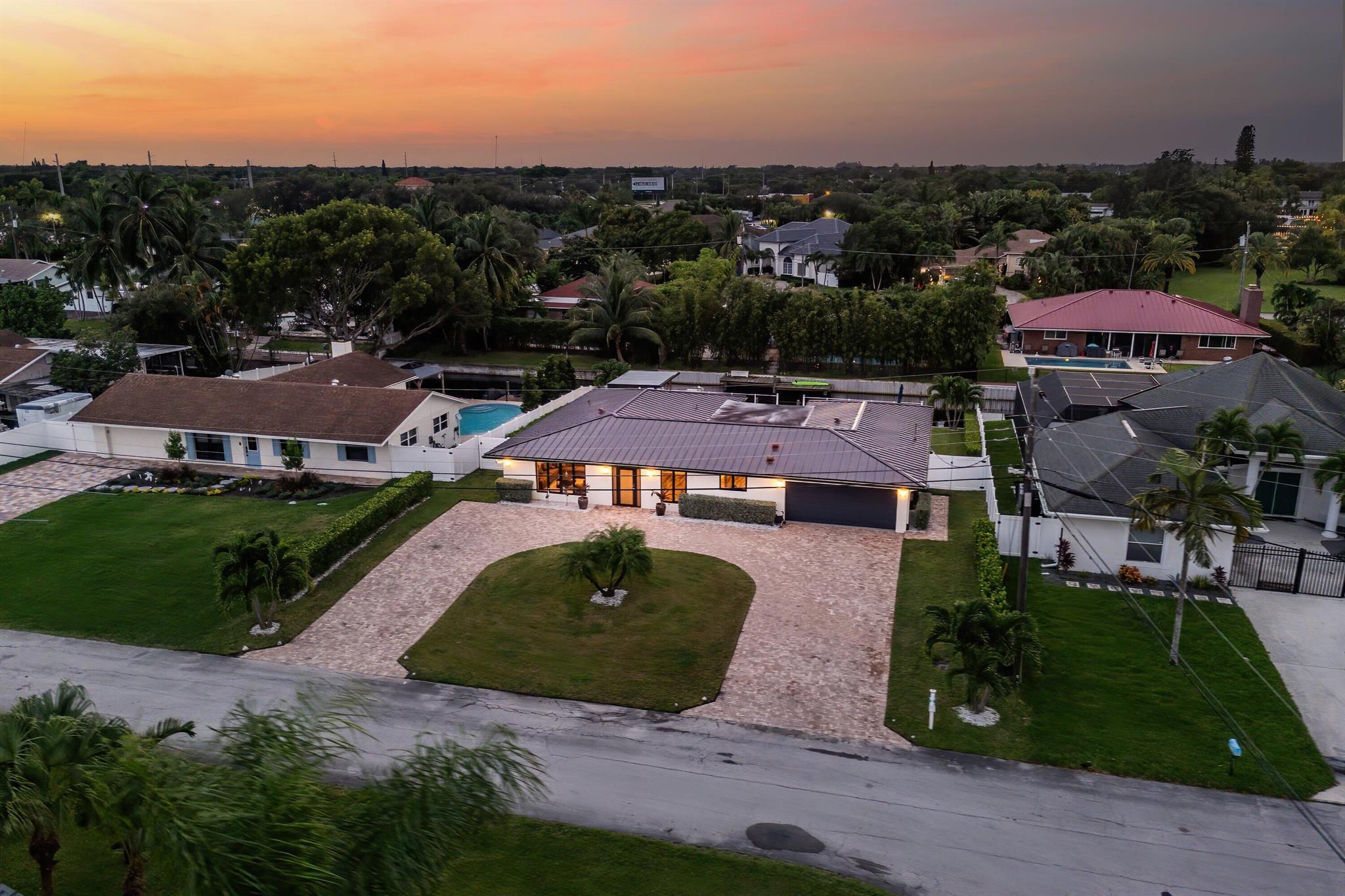ISLAND ESTS ADD 1 IN - Residential