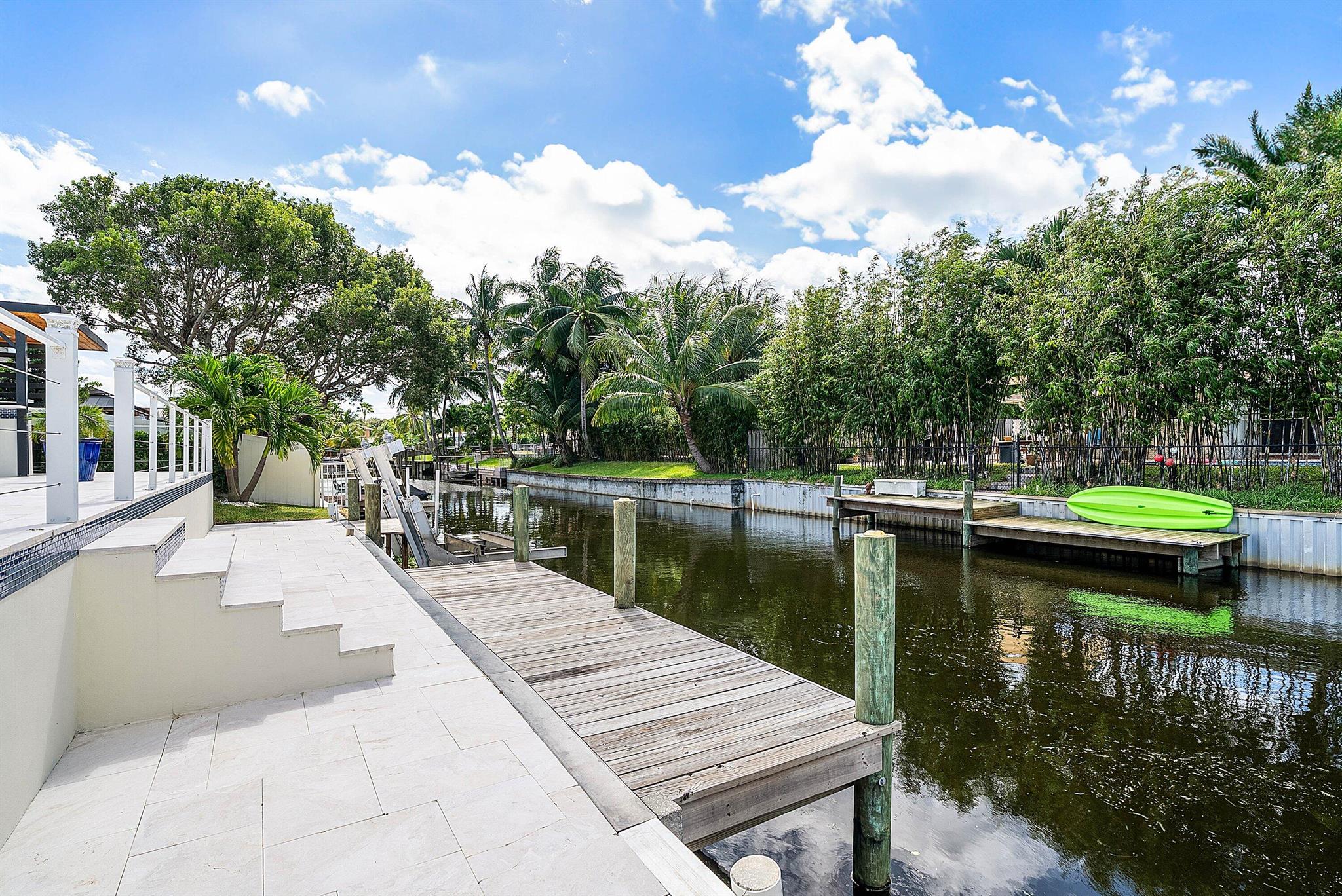 ISLAND ESTS ADD 1 IN - Residential