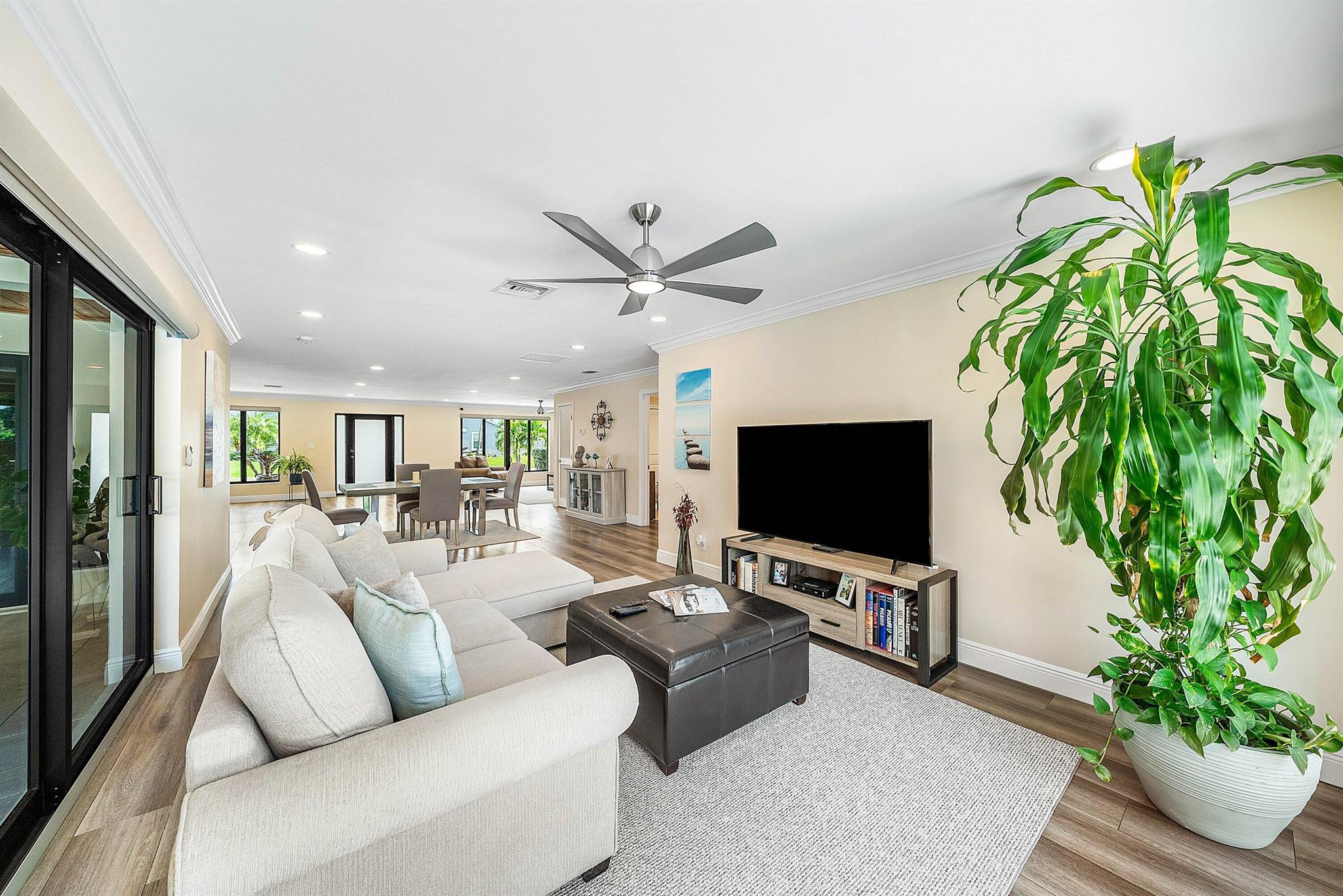 ISLAND ESTS ADD 1 IN - Residential