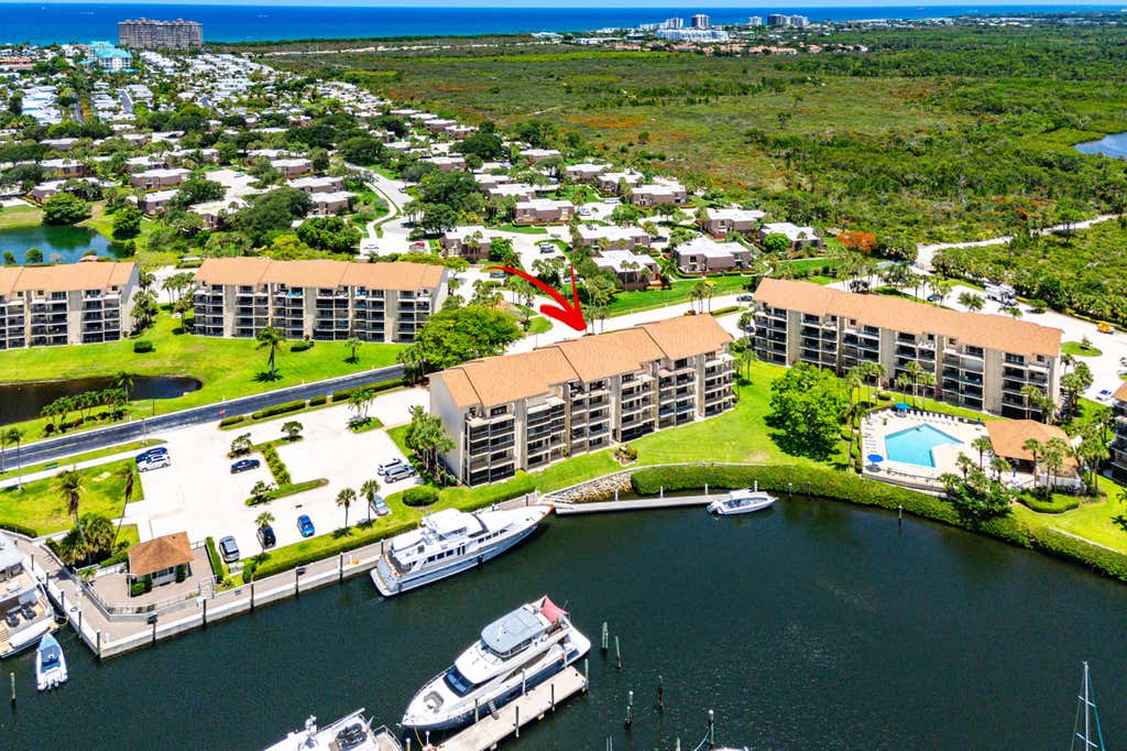 Photo of 1301 Seafarer Circle #403, Jupiter, FL 33477 (MLS # B26044330)
