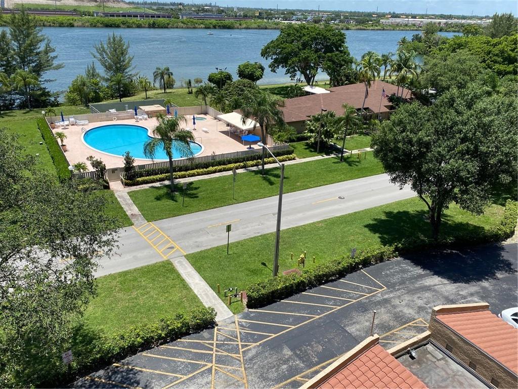 Photo of 4550 NW 18th Ave #PH10, Deerfield Beach, FL 33064 (MLS # F10326656)