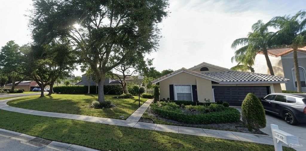 Photo of 10356 Sunstream Lane, Boca Raton, FL 33428 (MLS # R11081864)
