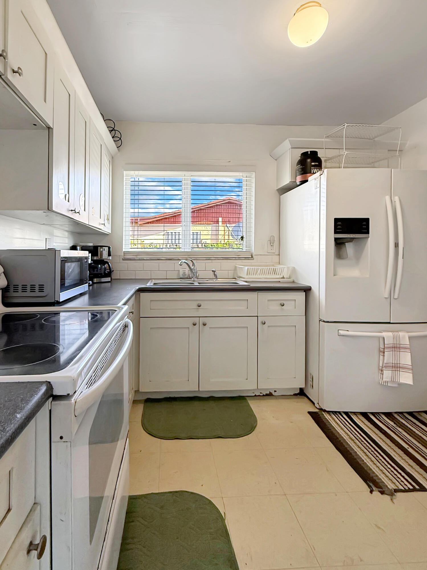 8TH ADDN TO RICHMOND HEIGHTS ESTATES - Residential