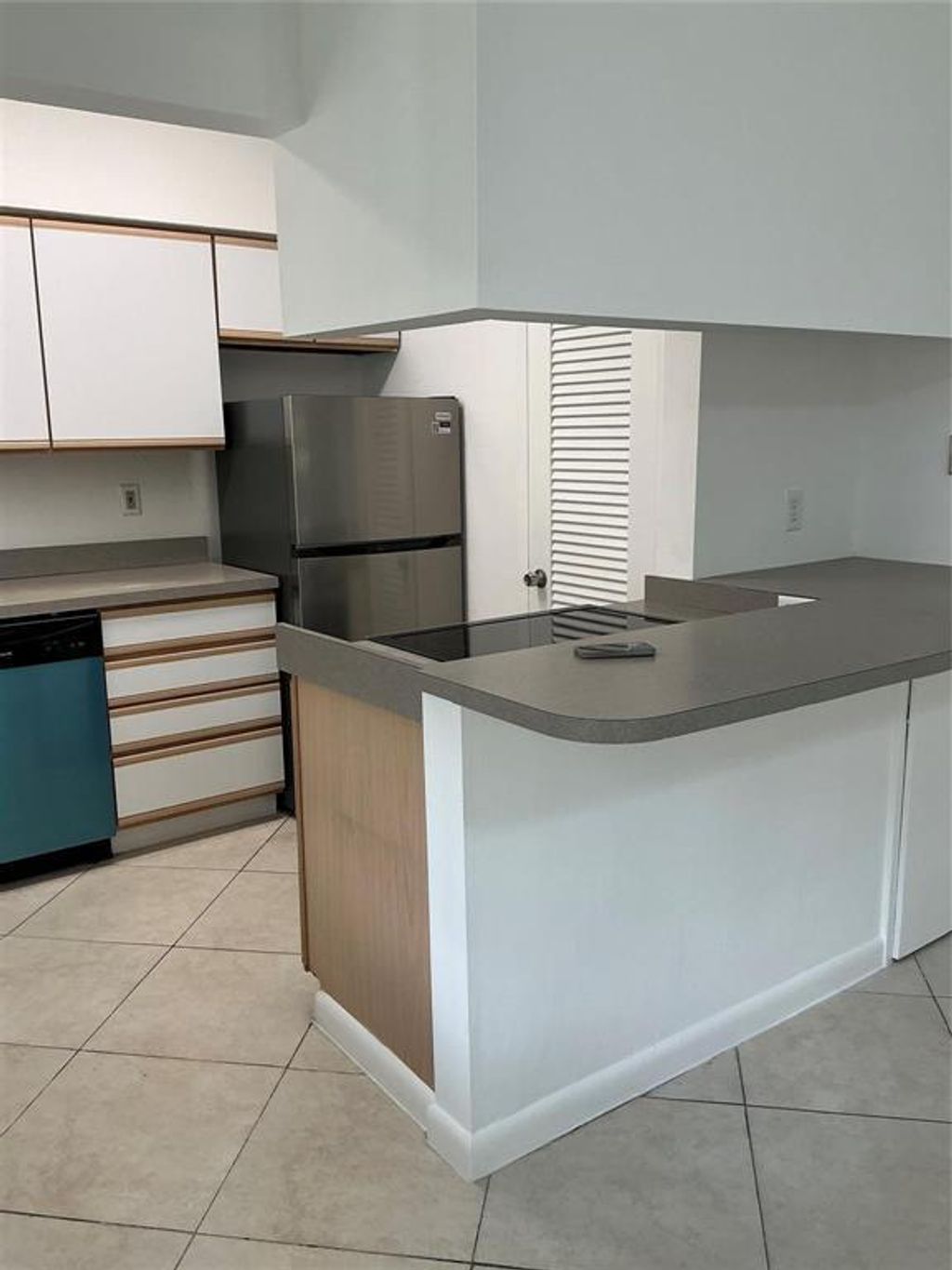 Photo of 1647 NE 12th Street, Fort Lauderdale, FL 33304 (MLS # B26043787)