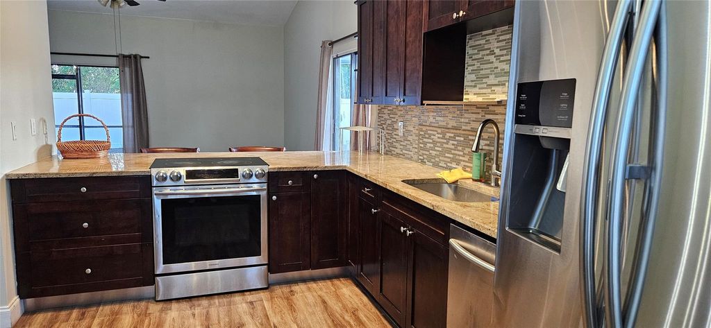 Photo of 25 Buxton Lane, Boynton Beach, FL 33426 (MLS # F10482316)