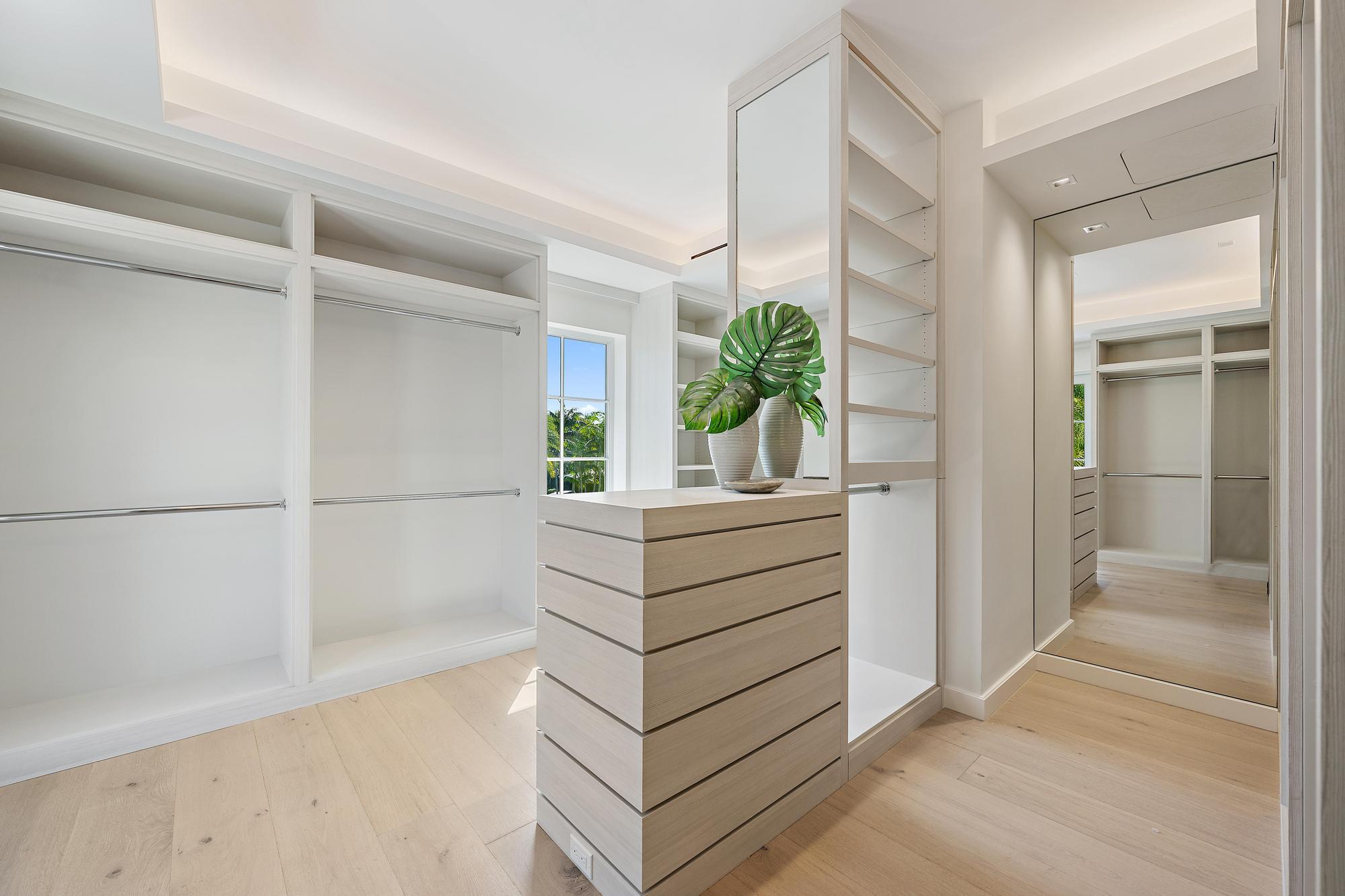 EAST SHORE - Residential