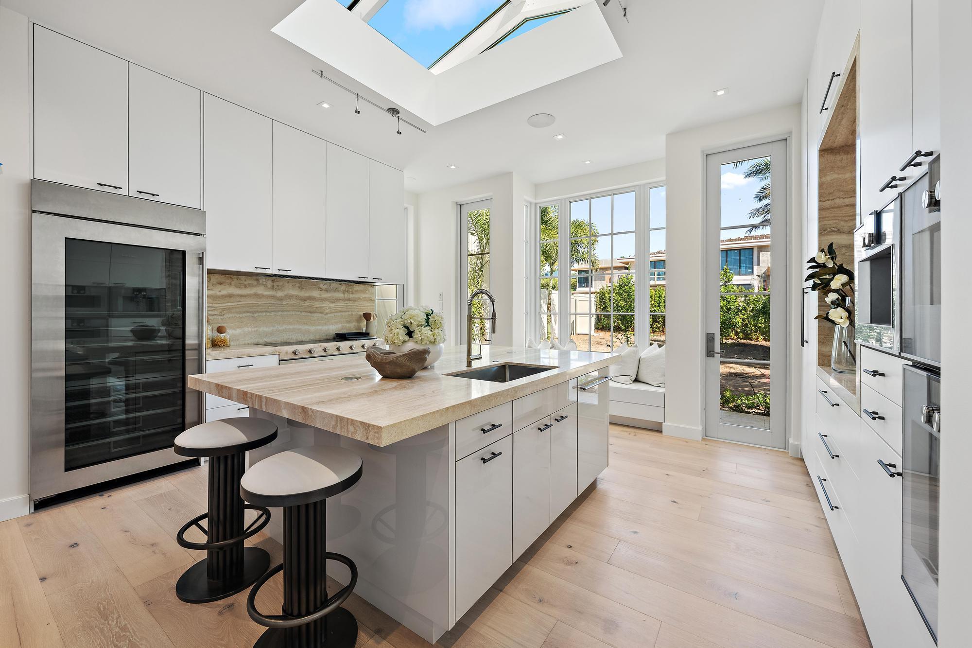 EAST SHORE - Residential