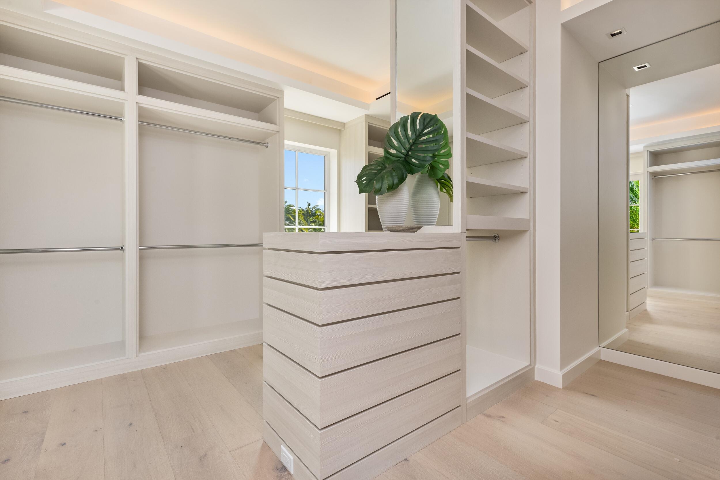 EAST SHORE - Residential