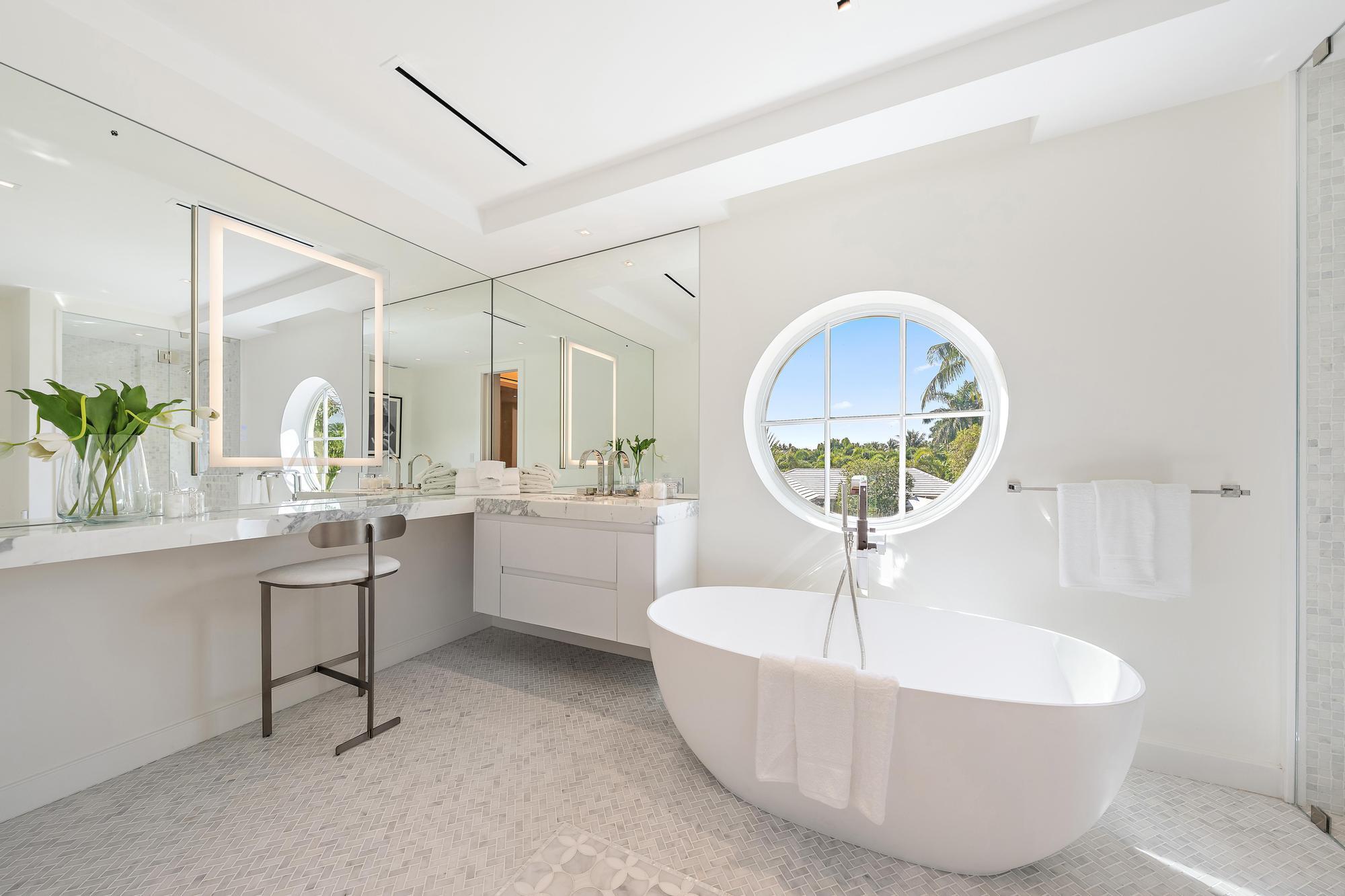 EAST SHORE - Residential