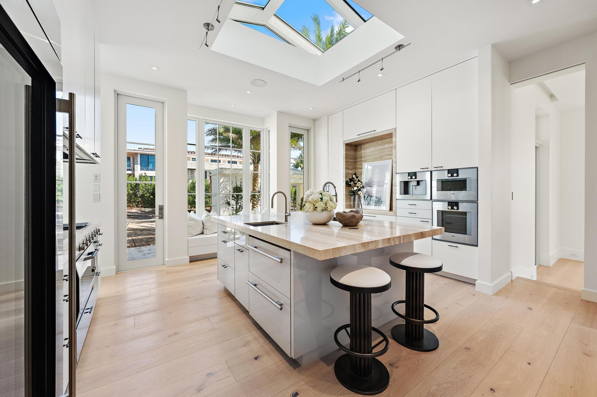 EAST SHORE - Residential