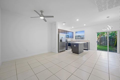 2739 SE 17th Street Homestead FL 33035