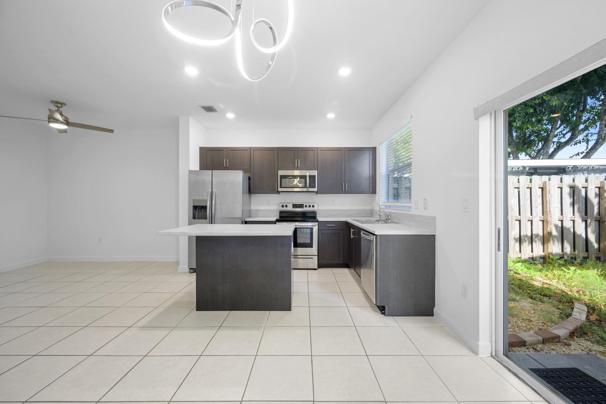 HOMESTEAD PARK OF COMMERCE - Residential