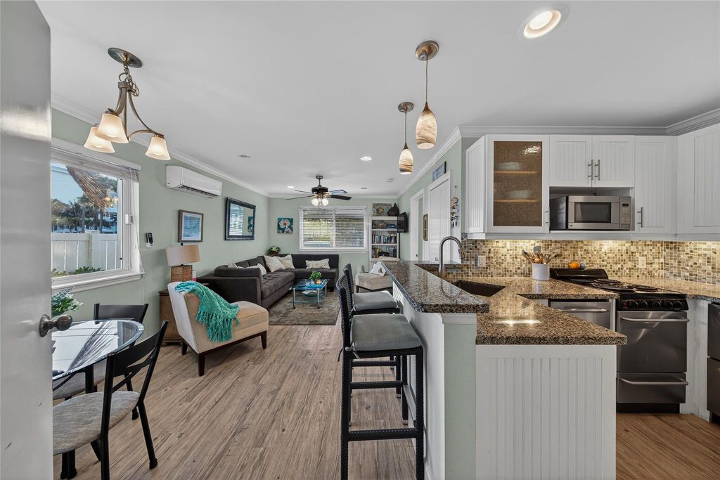 Photo of 4564 El Mar Drive #1, Fort Lauderdale, FL 33308 (MLS # F10554183)