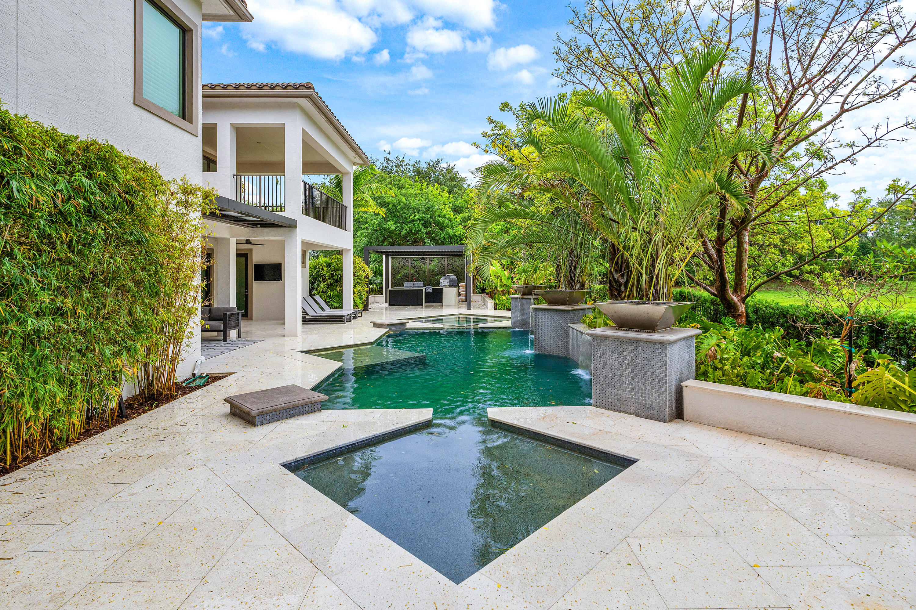 PARKLAND GOLF & COUNTRY CLUB - Residential