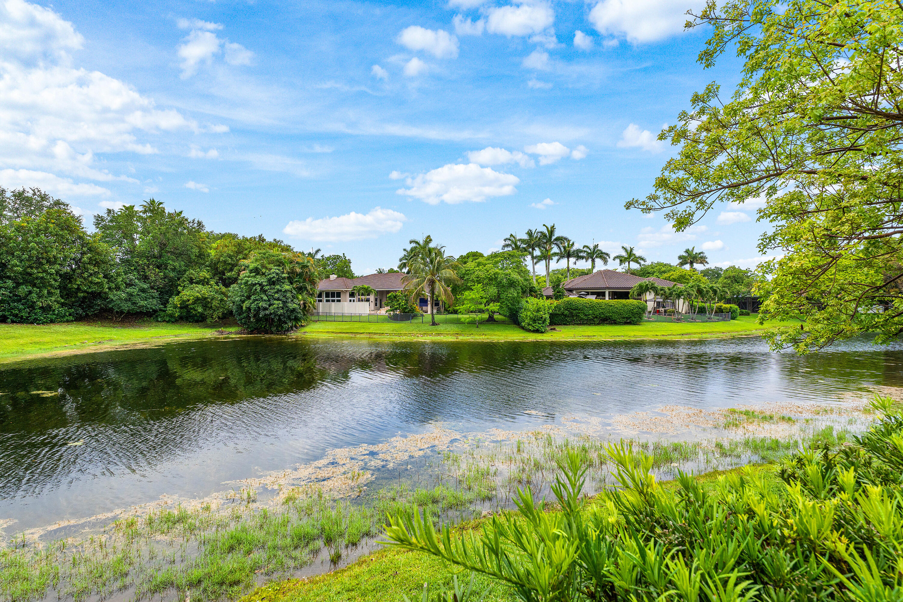 PARKLAND GOLF & COUNTRY CLUB - Residential