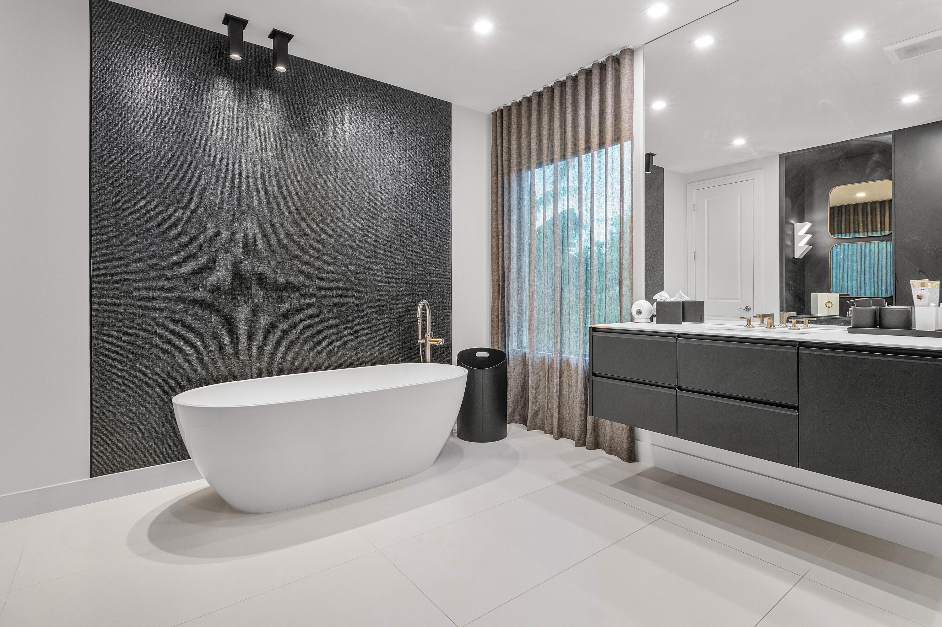 PARKLAND GOLF & COUNTRY CLUB - Residential