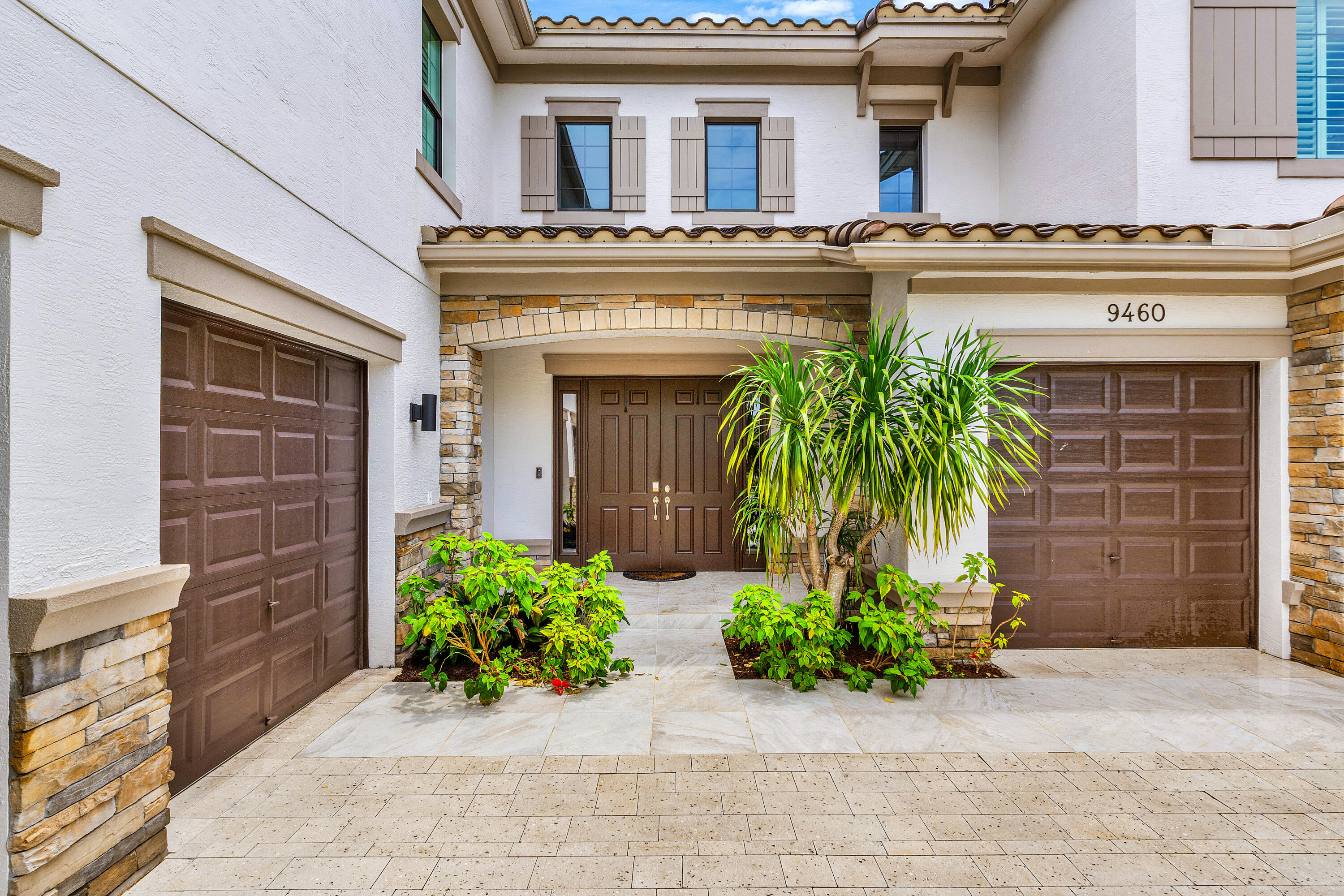 9460 Spiderlilly Court
