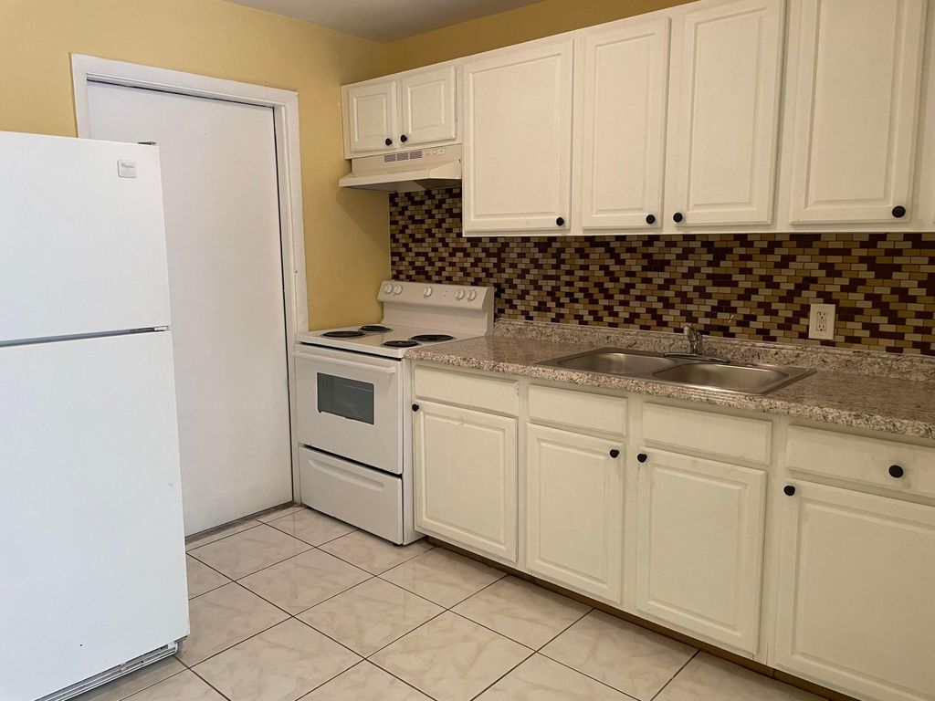 Photo of 914 4th Street #3, West Palm Beach, FL 33401 (MLS # B26014020)