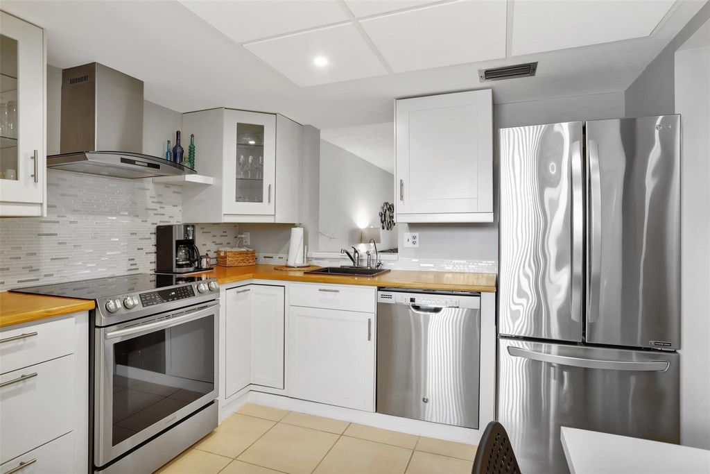 Photo of 7610 NW 18th St #206, Margate, FL 33063 (MLS # F10406514)