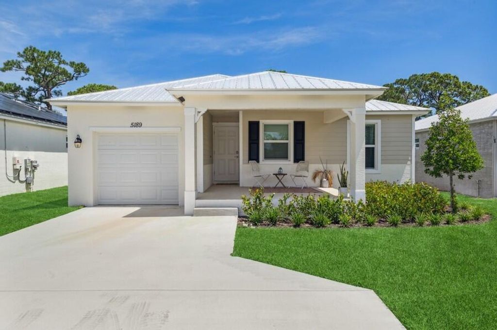 Photo of 5189 SE Jack Avenue, Stuart, FL 34997 (MLS # R10830150)