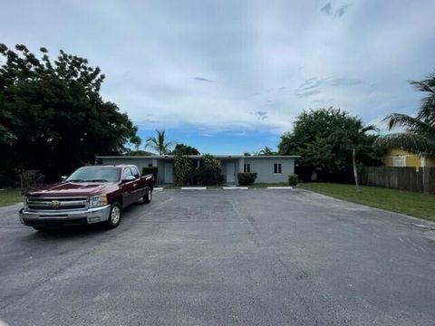 920 N Haverhill Road 1a Haverhill FL 33415
