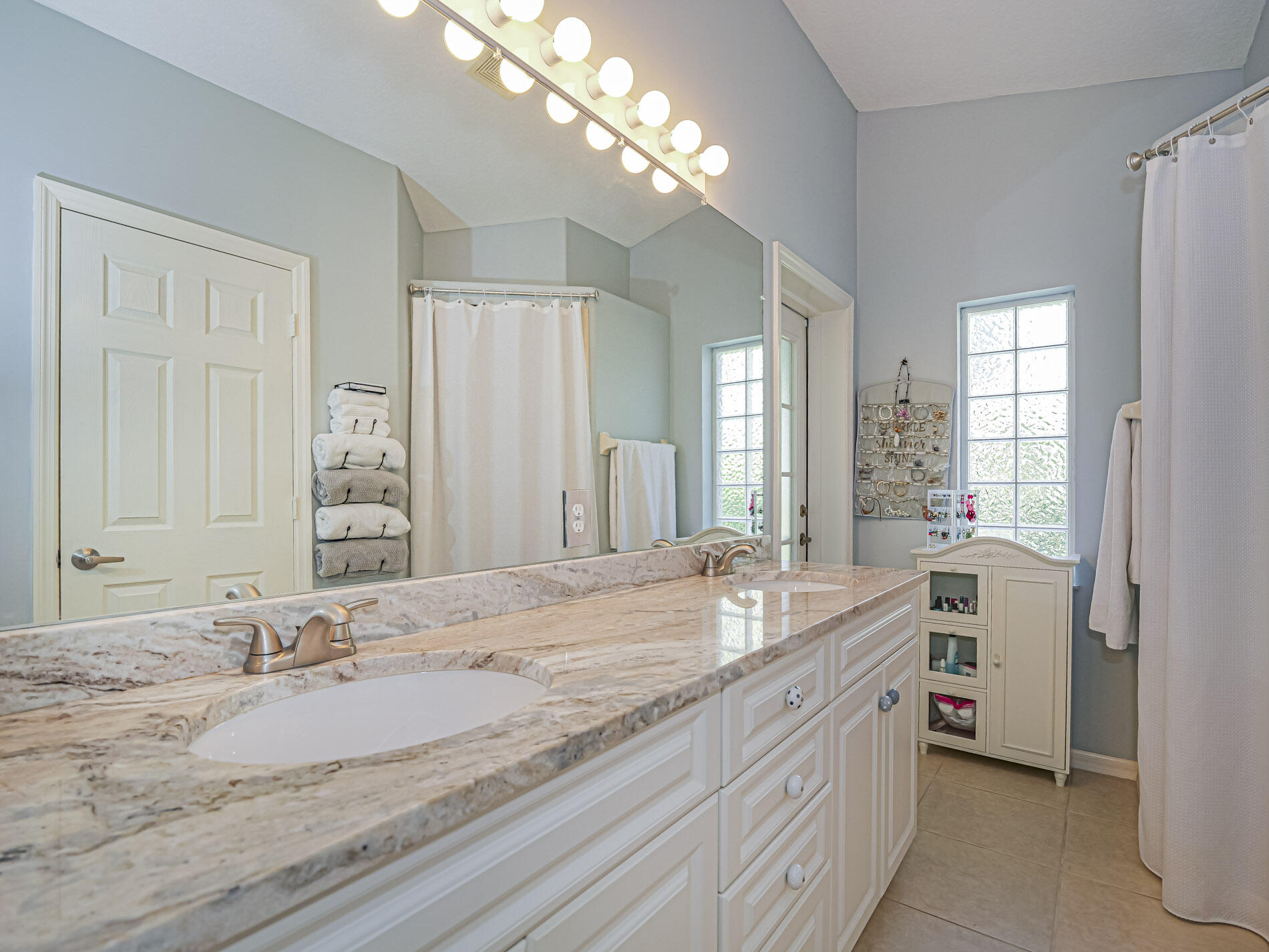 LAUREL POINTE SUBDIVISION - Residential