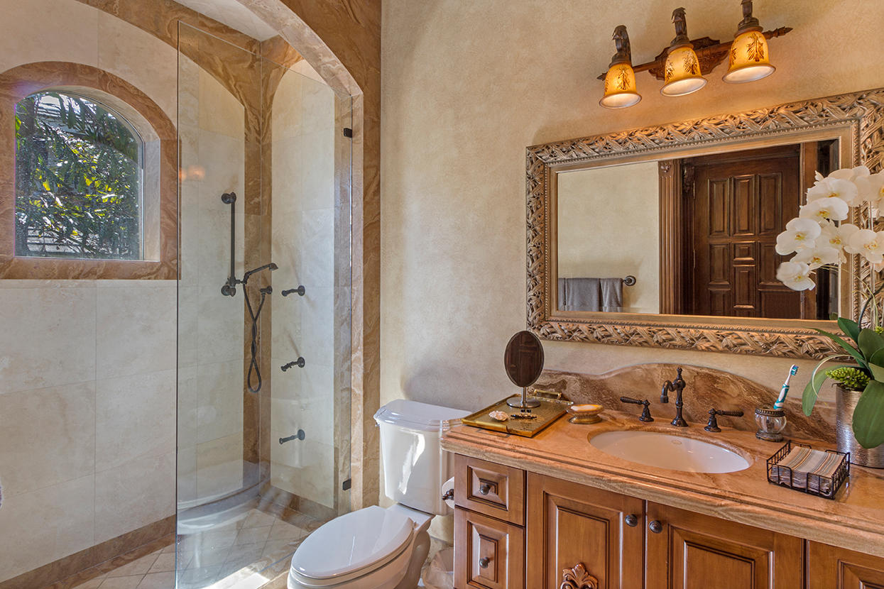 HILLSBORO SHORES SEC A - Residential