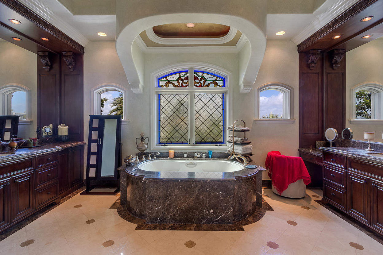 HILLSBORO SHORES SEC A - Residential