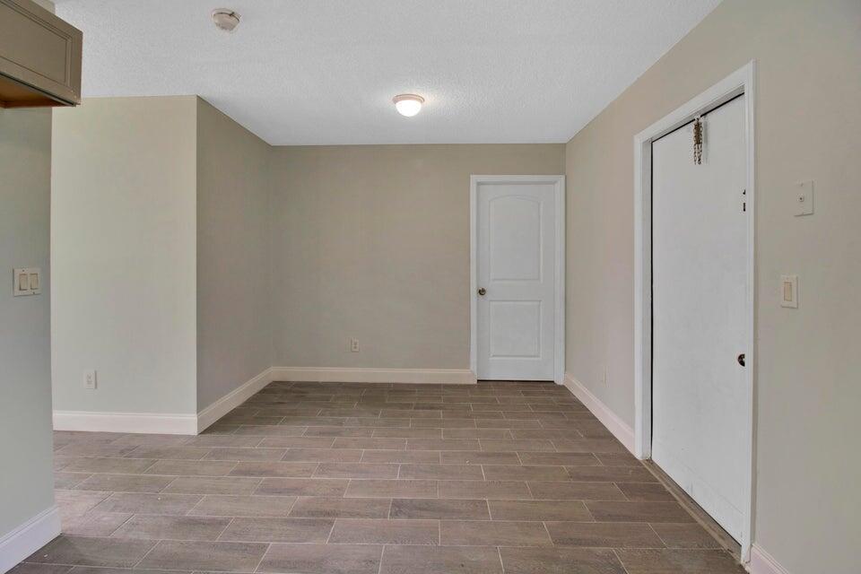 GREENACRES 2 - Residential Lease