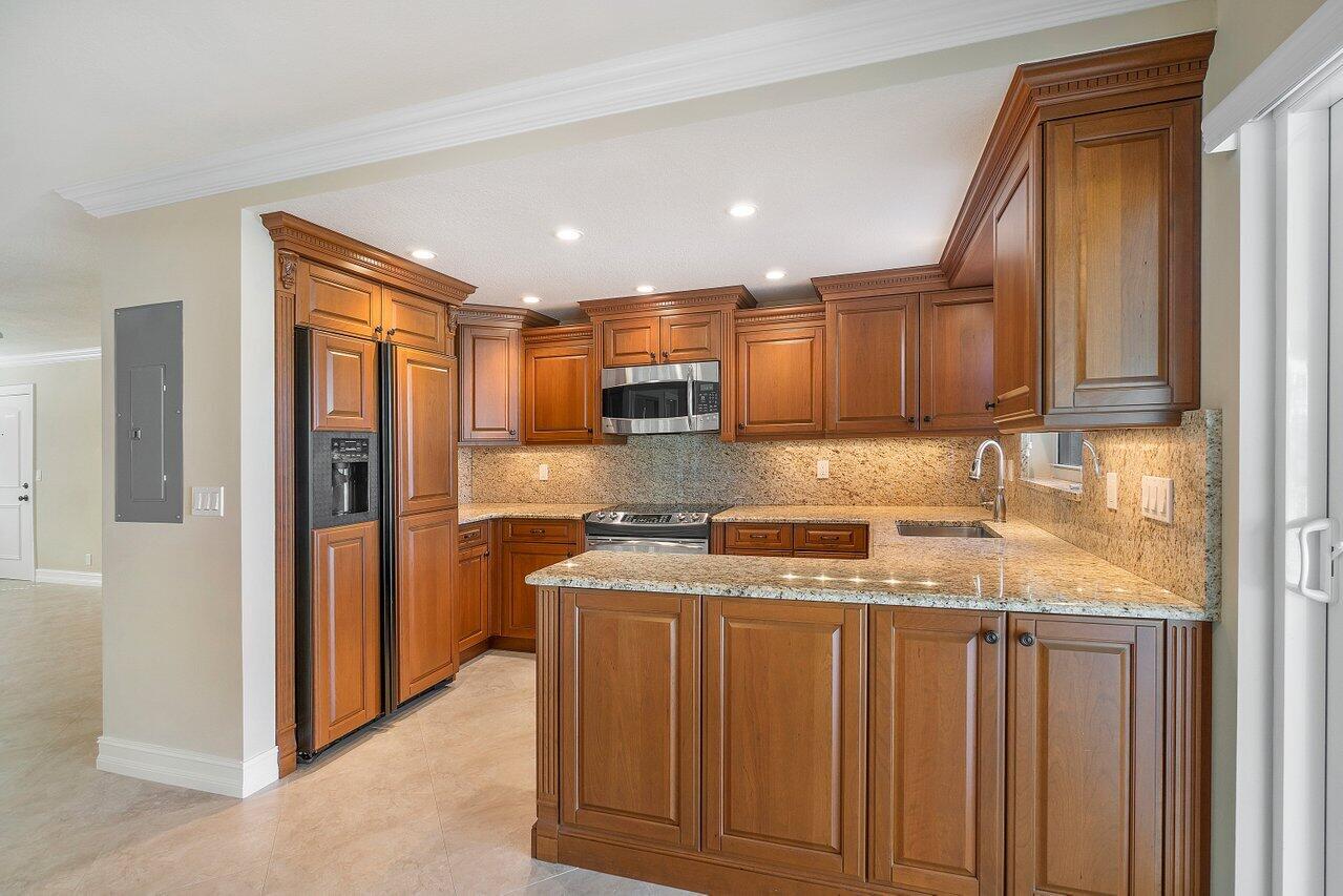 BEL LIDO ESTATES CONDO - Residential Income