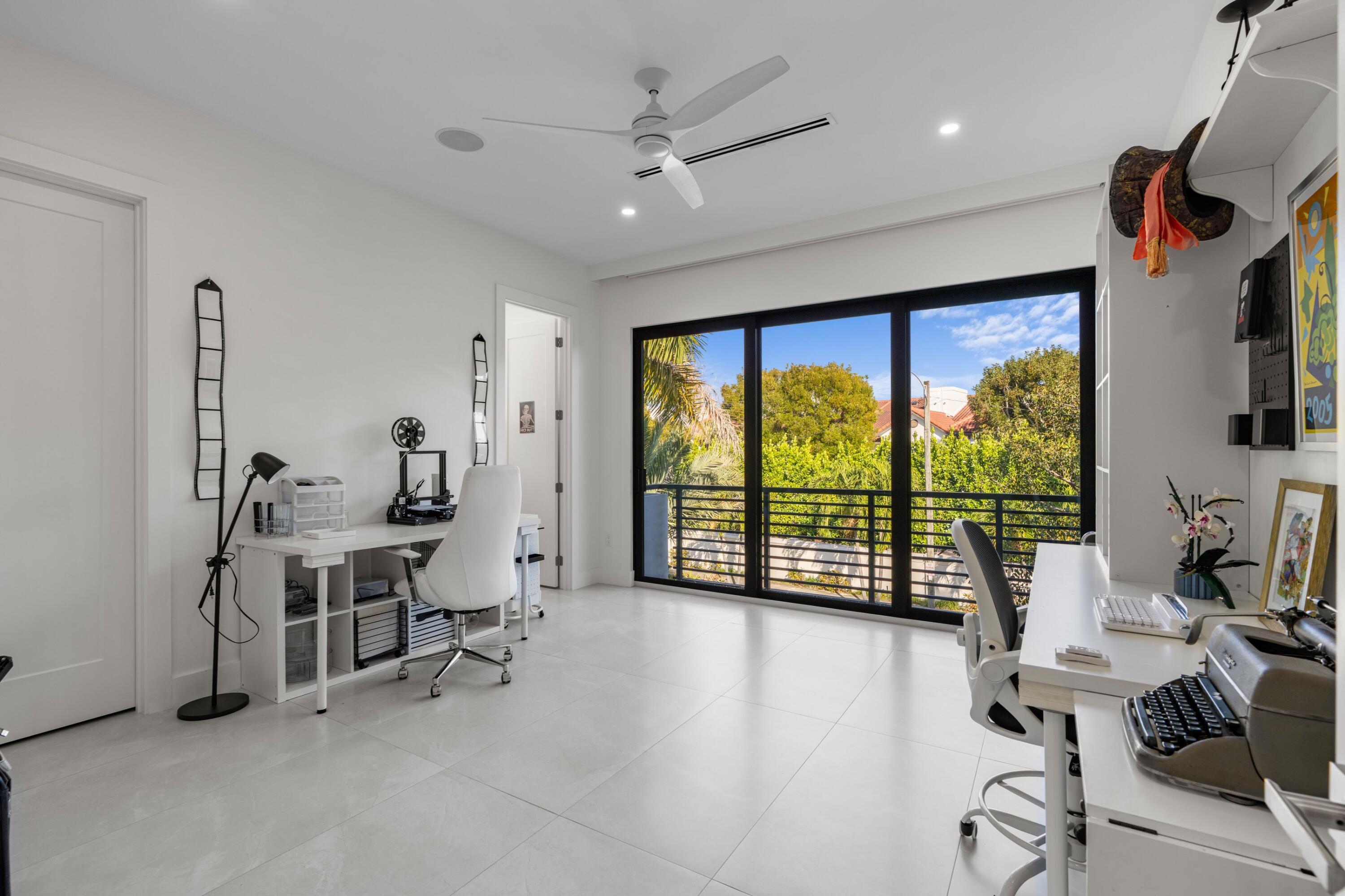 LA HACIENDA DELRAY - Residential