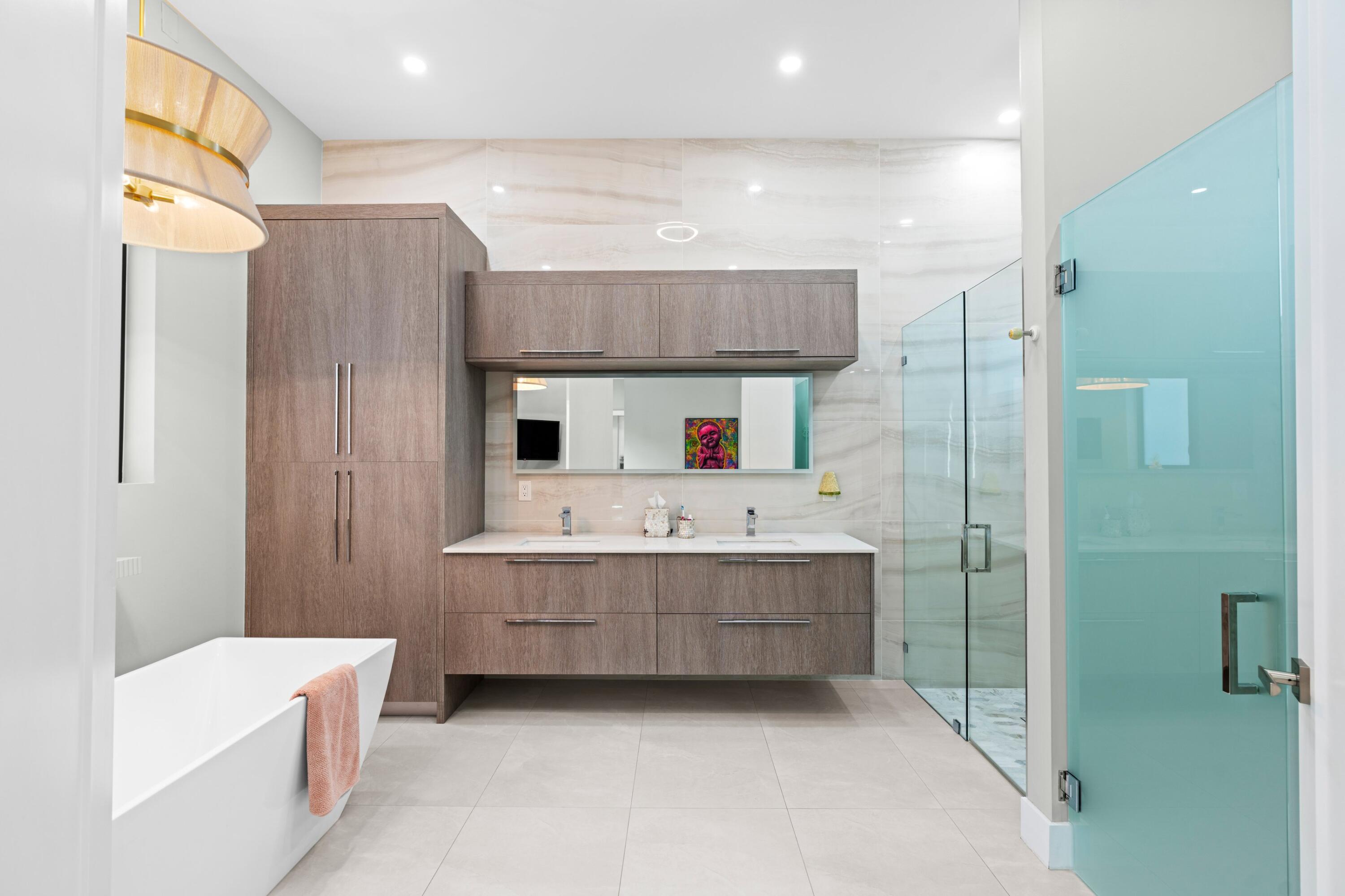 LA HACIENDA DELRAY - Residential