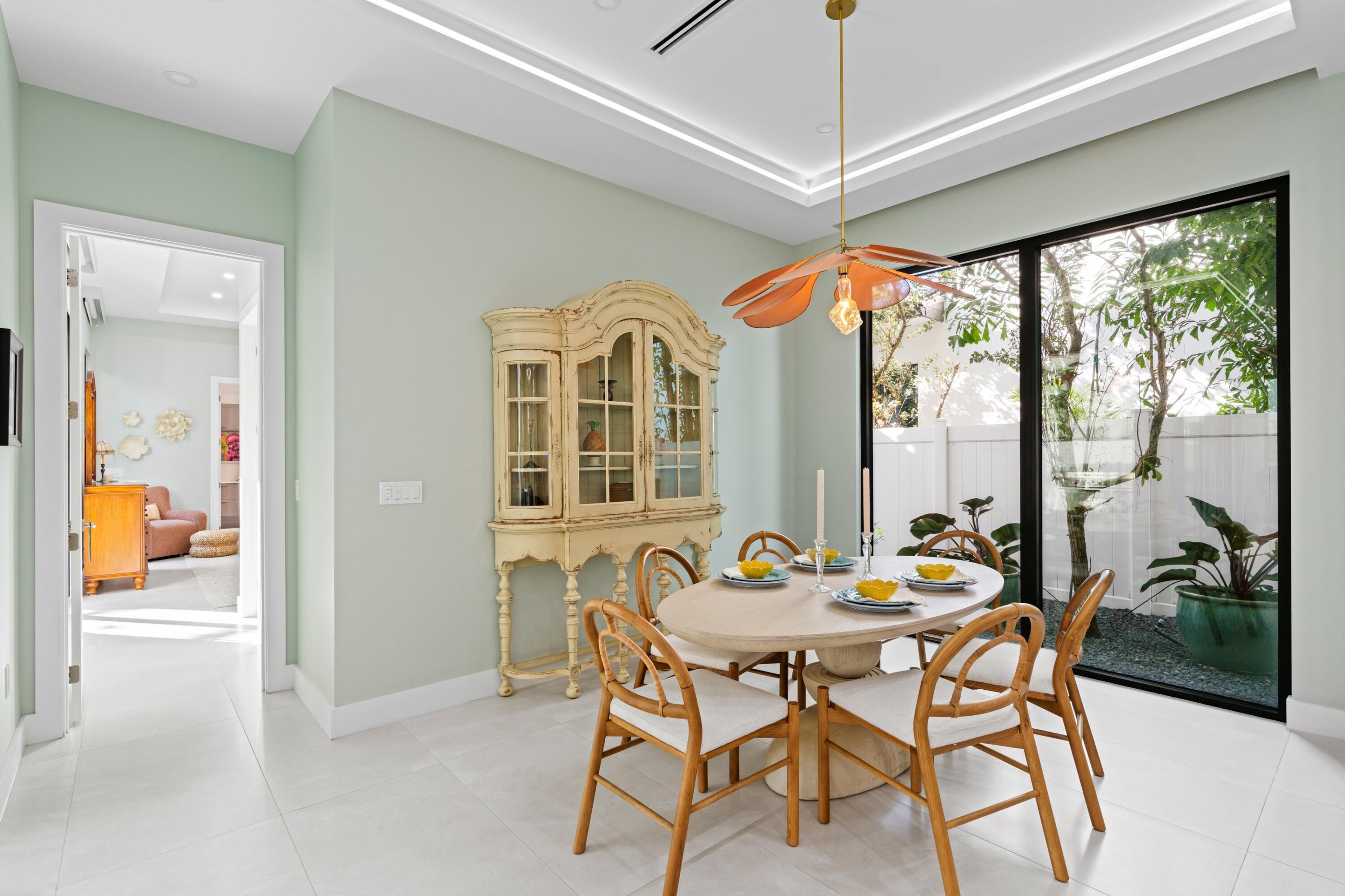 LA HACIENDA DELRAY - Residential