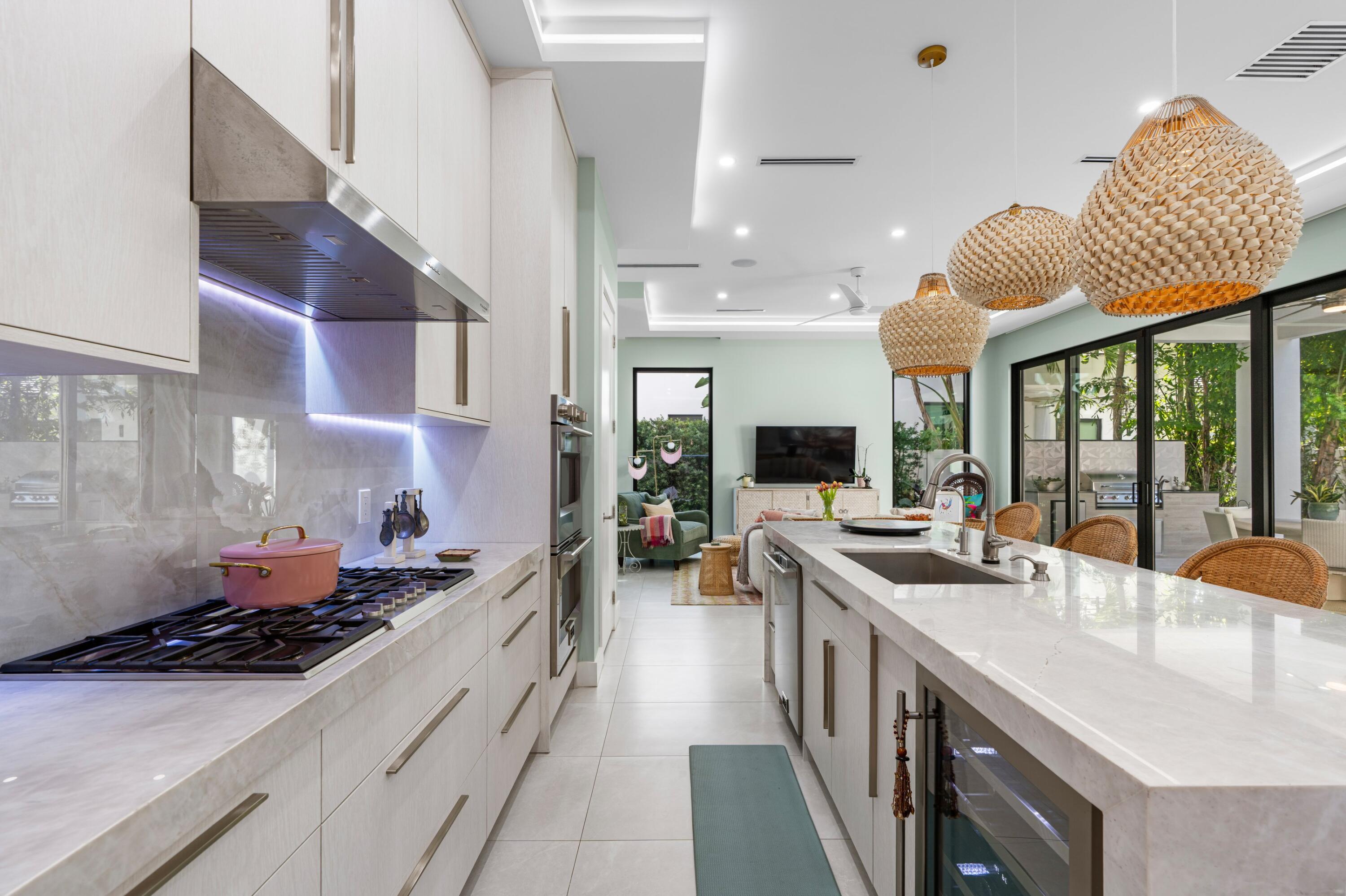 LA HACIENDA DELRAY - Residential