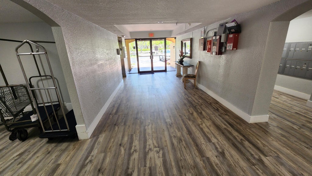 Photo of 950 Egret Circle #5307, Delray Beach, FL 33444 (MLS # B26031033)