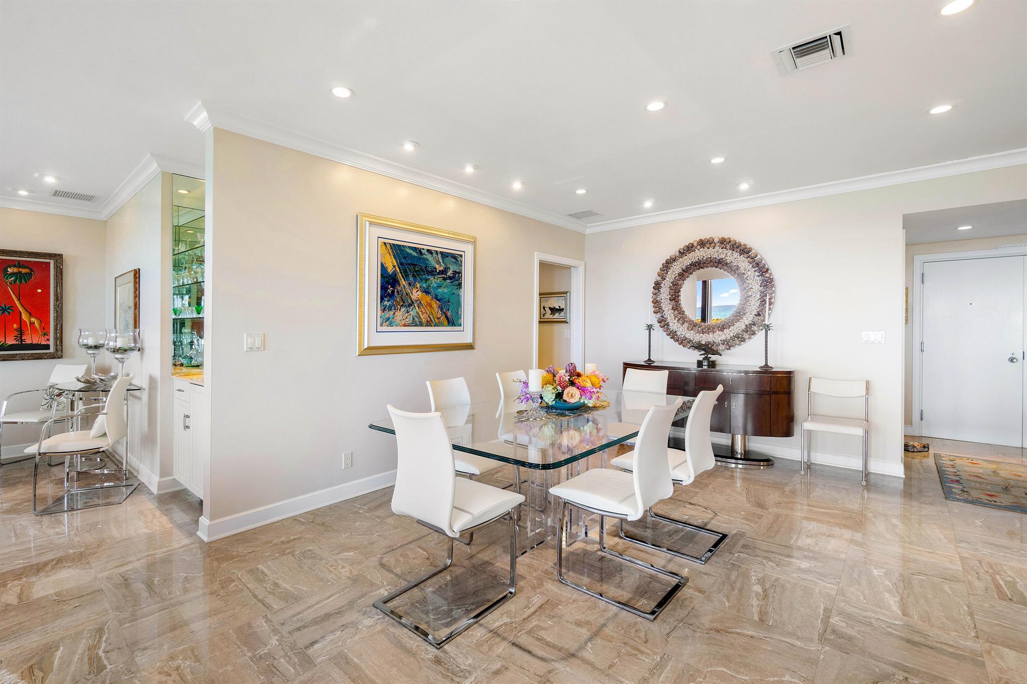 REEF CONDO - Residential