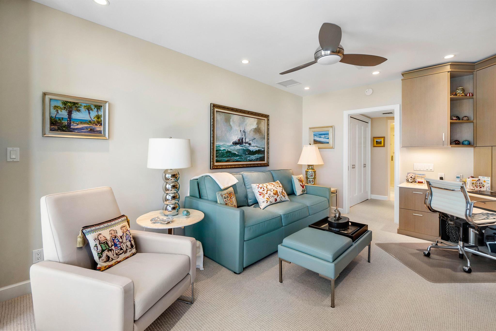 REEF CONDO - Residential