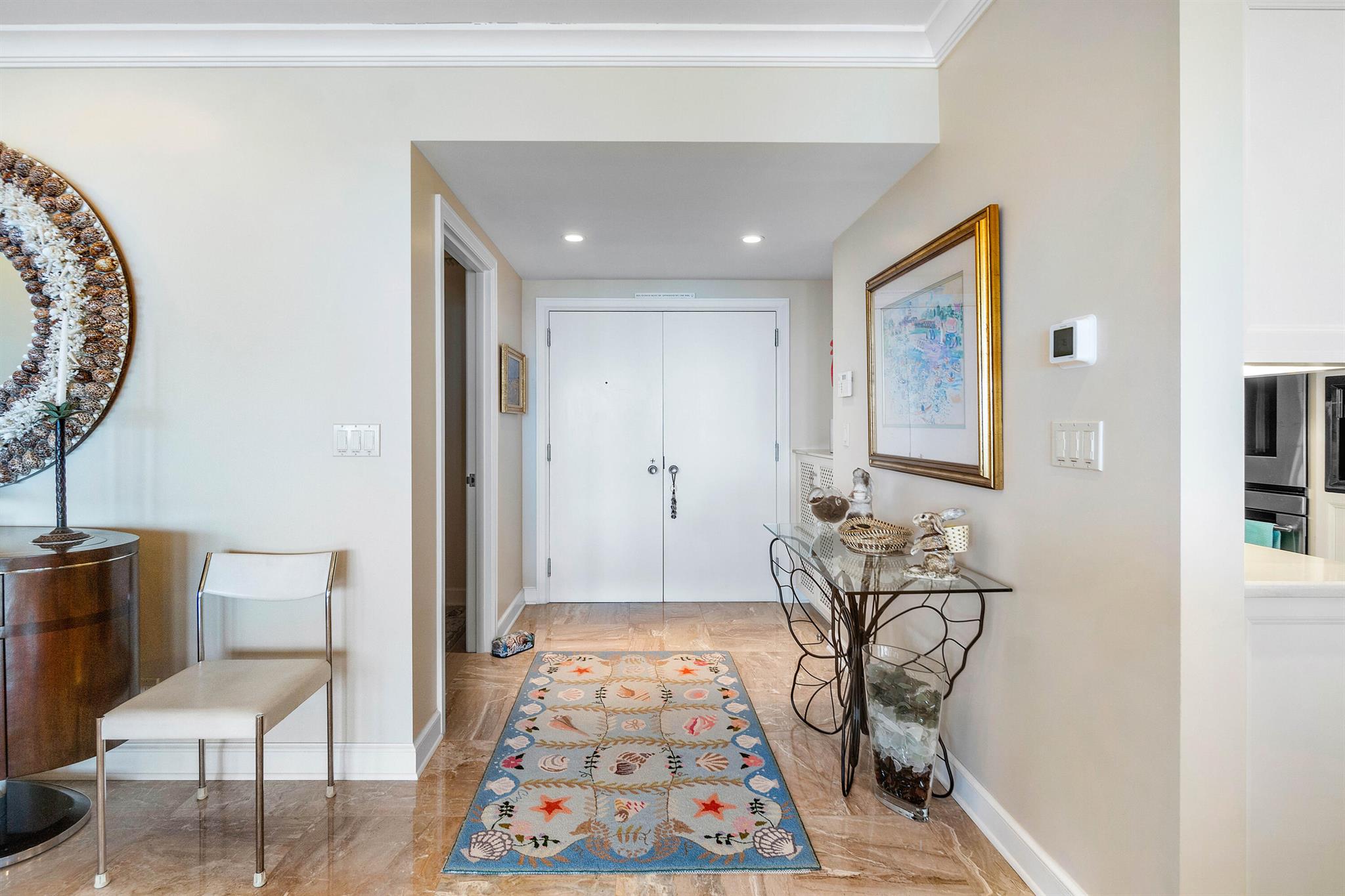 REEF CONDO - Residential