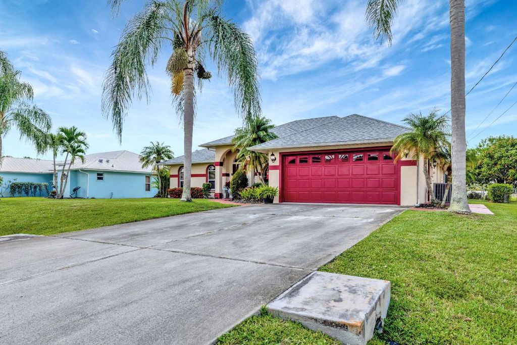 Photo of 126 SW Andover Court, Port Saint Lucie, FL 34953 (MLS # R11102627)