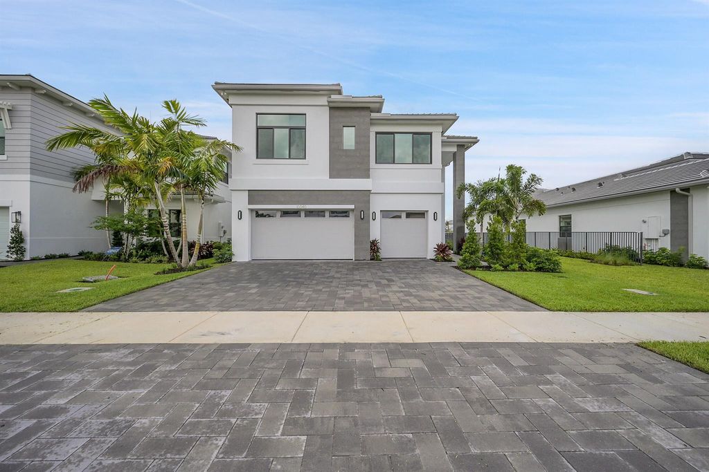 Photo of 10040 Stockrun Drive, Palm Beach Gardens, FL 33412 (MLS # R11105459)