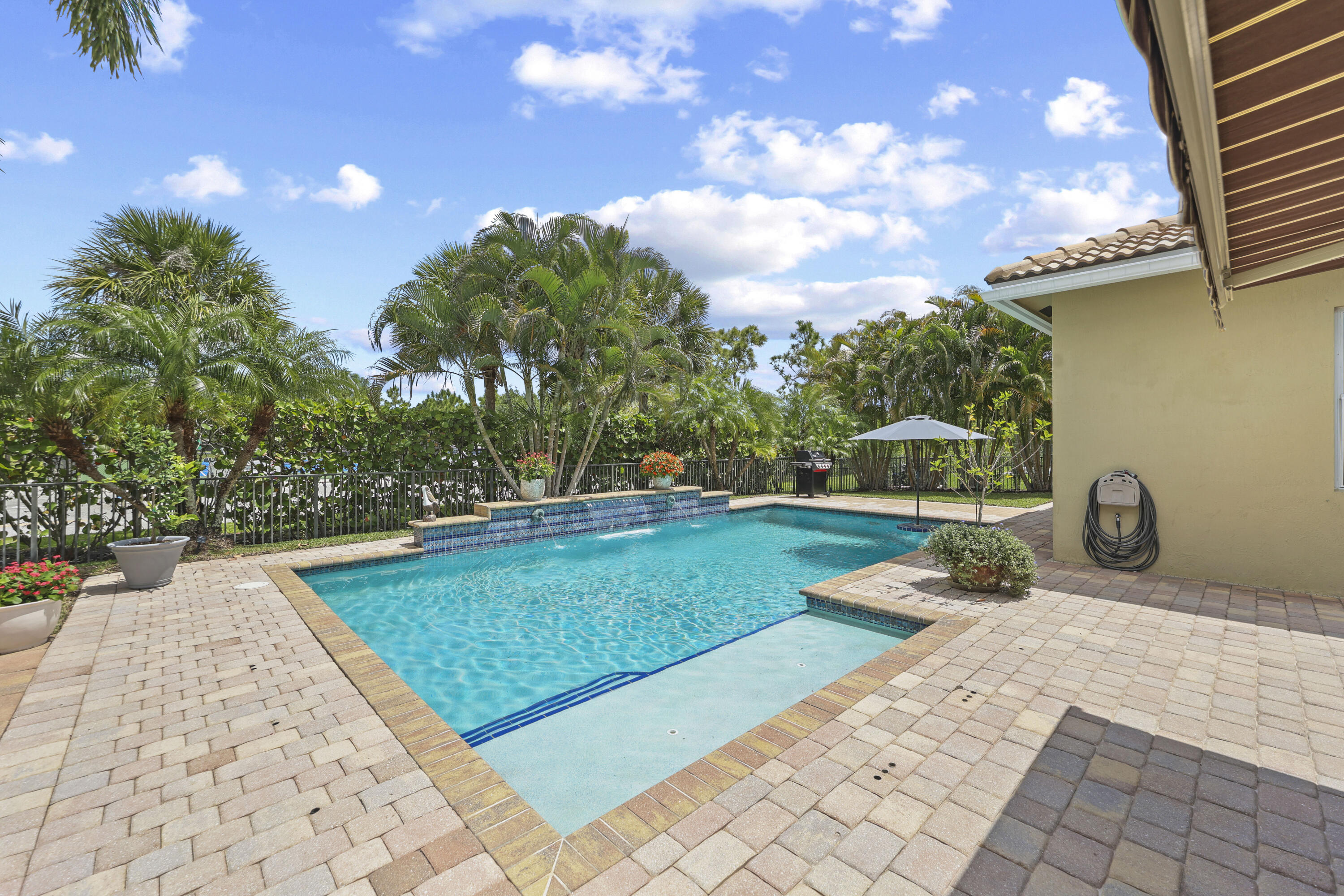 PIONEER TRAIL PUD - Residential
