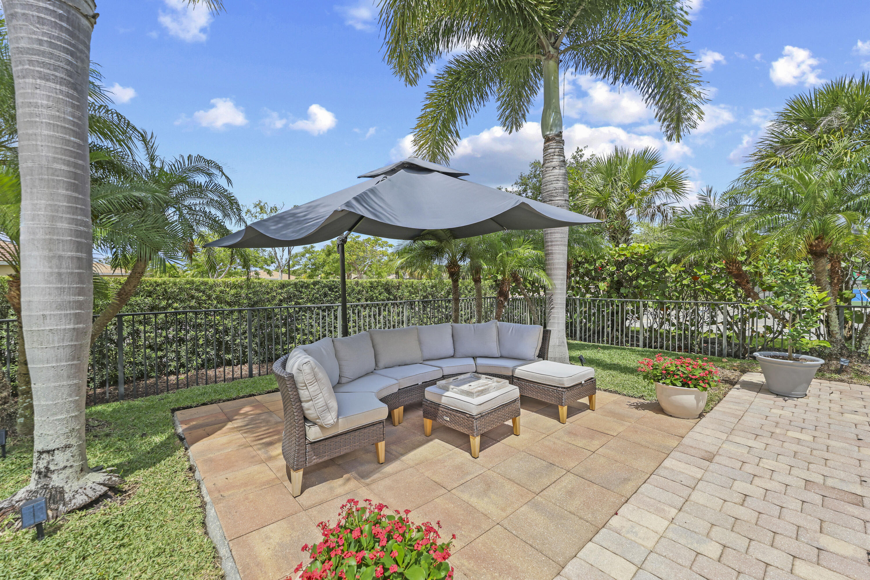 PIONEER TRAIL PUD - Residential