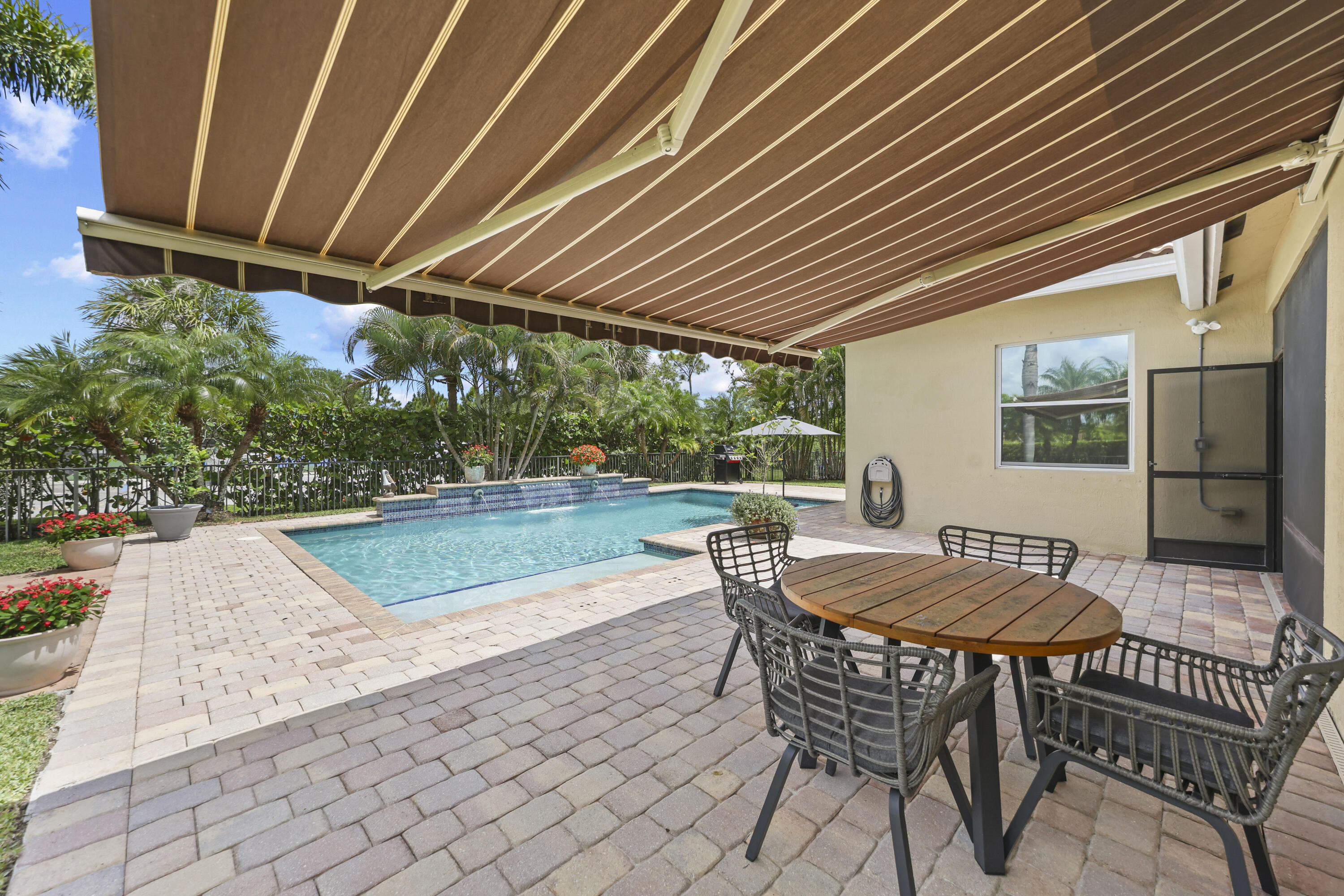 PIONEER TRAIL PUD - Residential