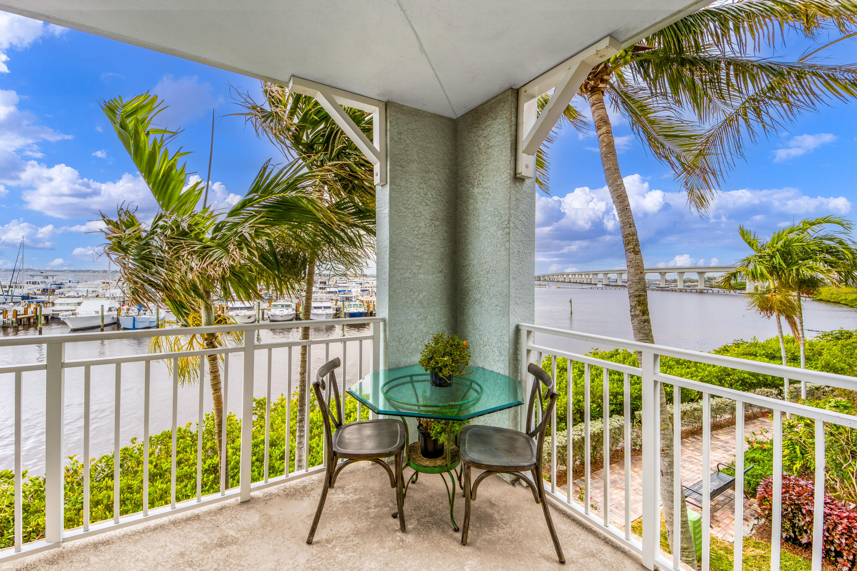 875 NW Flagler Avenue 203