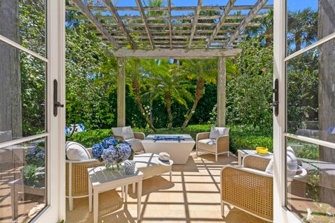 A home in Jupiter Island