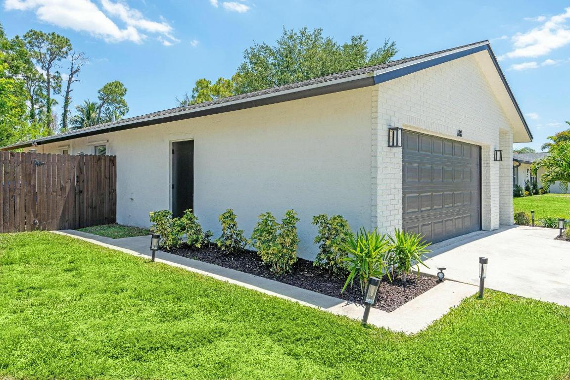 WILLOWS THE FIRST ADD - Residential