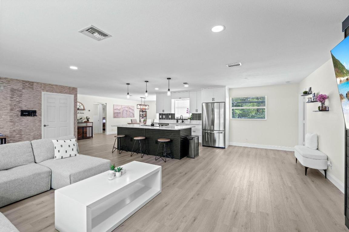 WILLOWS THE FIRST ADD - Residential