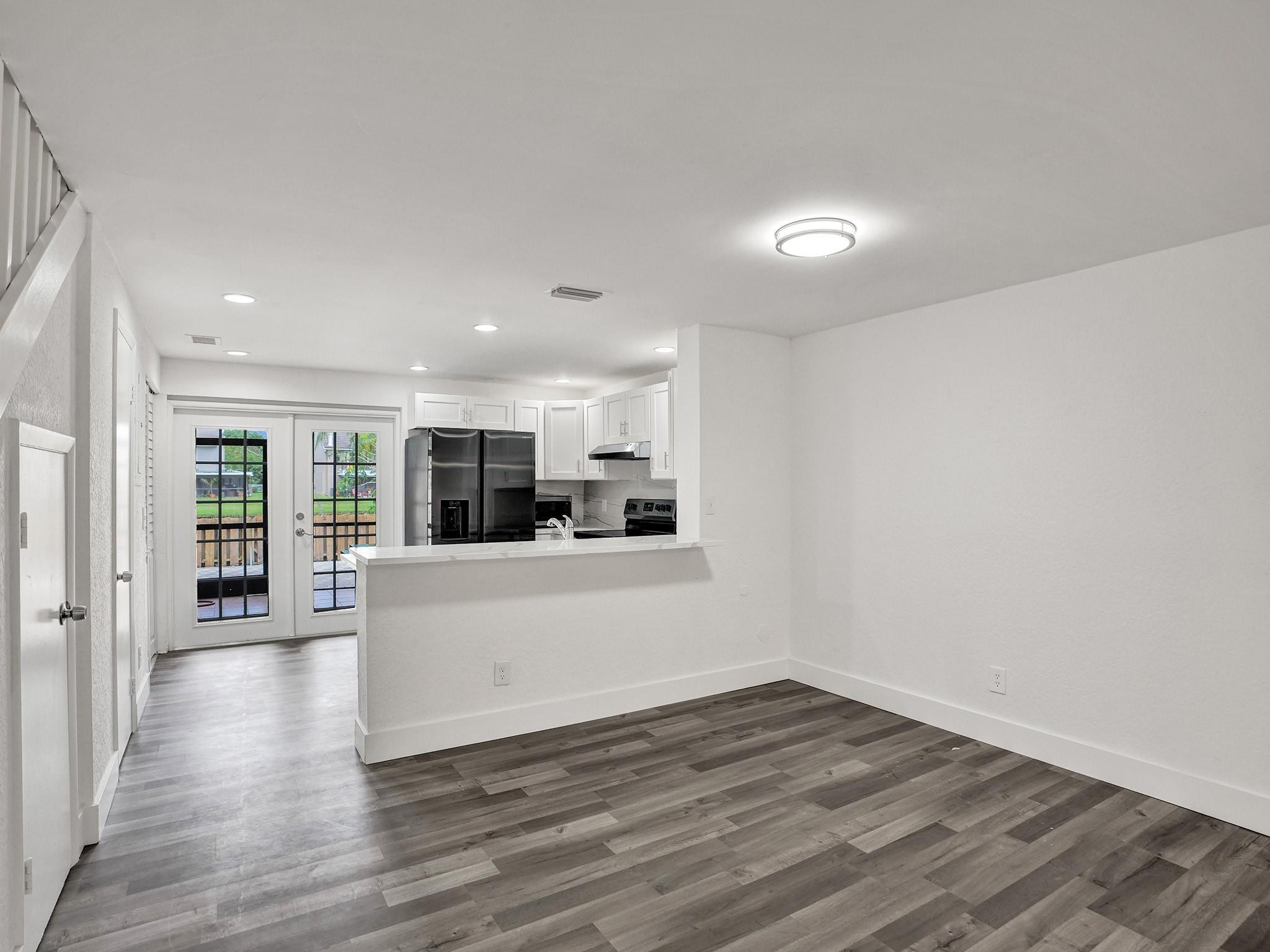 SADDLE-UP - Residential