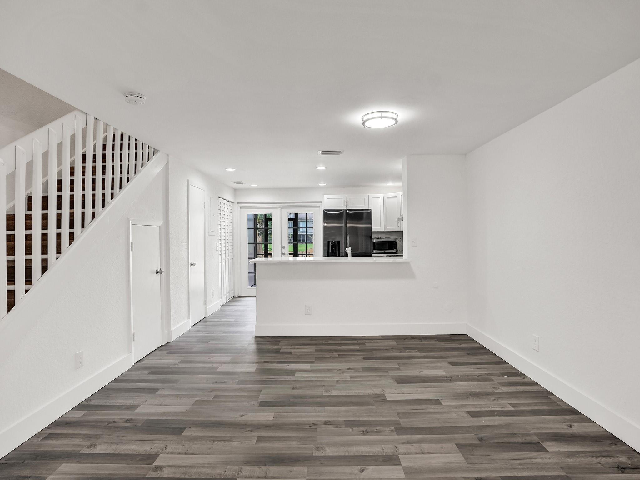 SADDLE-UP - Residential